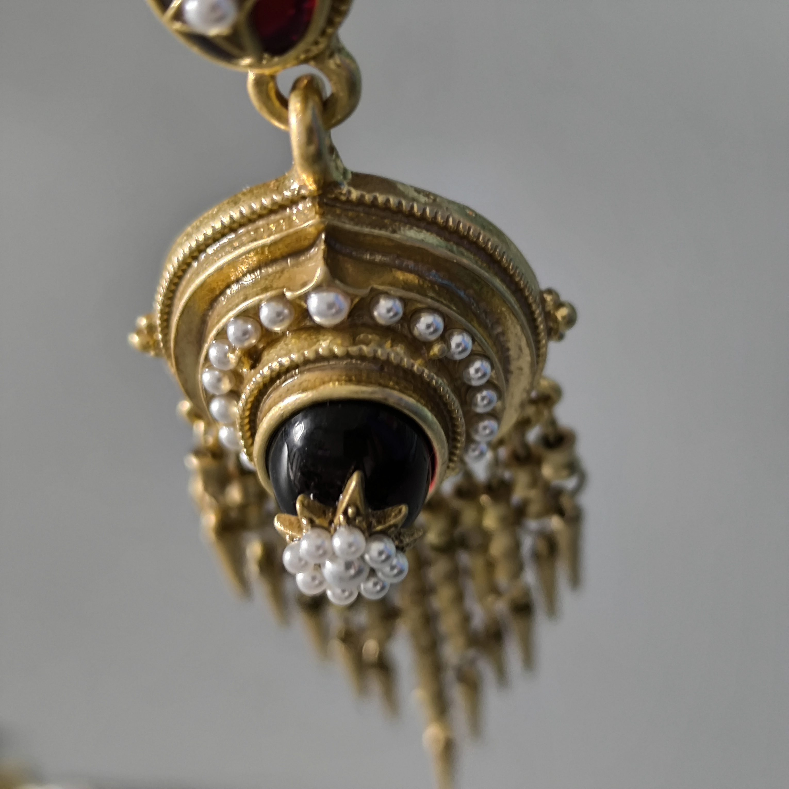 Retro Vintage diamond-set brass earrings 