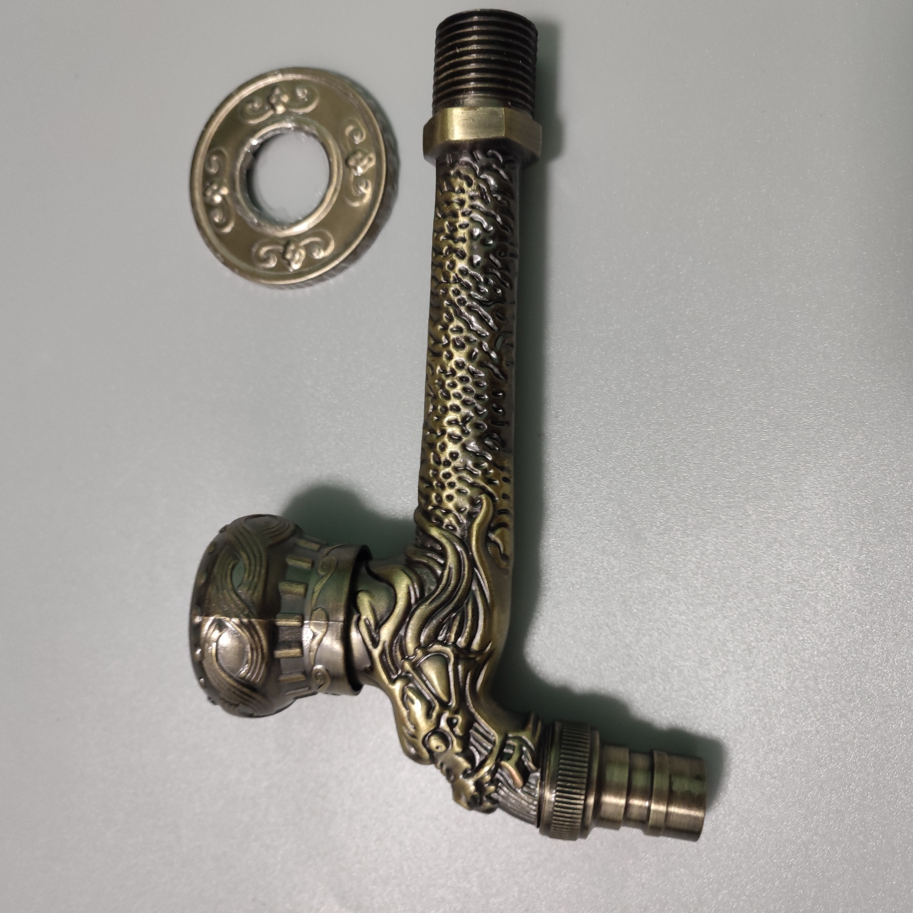 mid-length dragon design basin faucet fast on tap