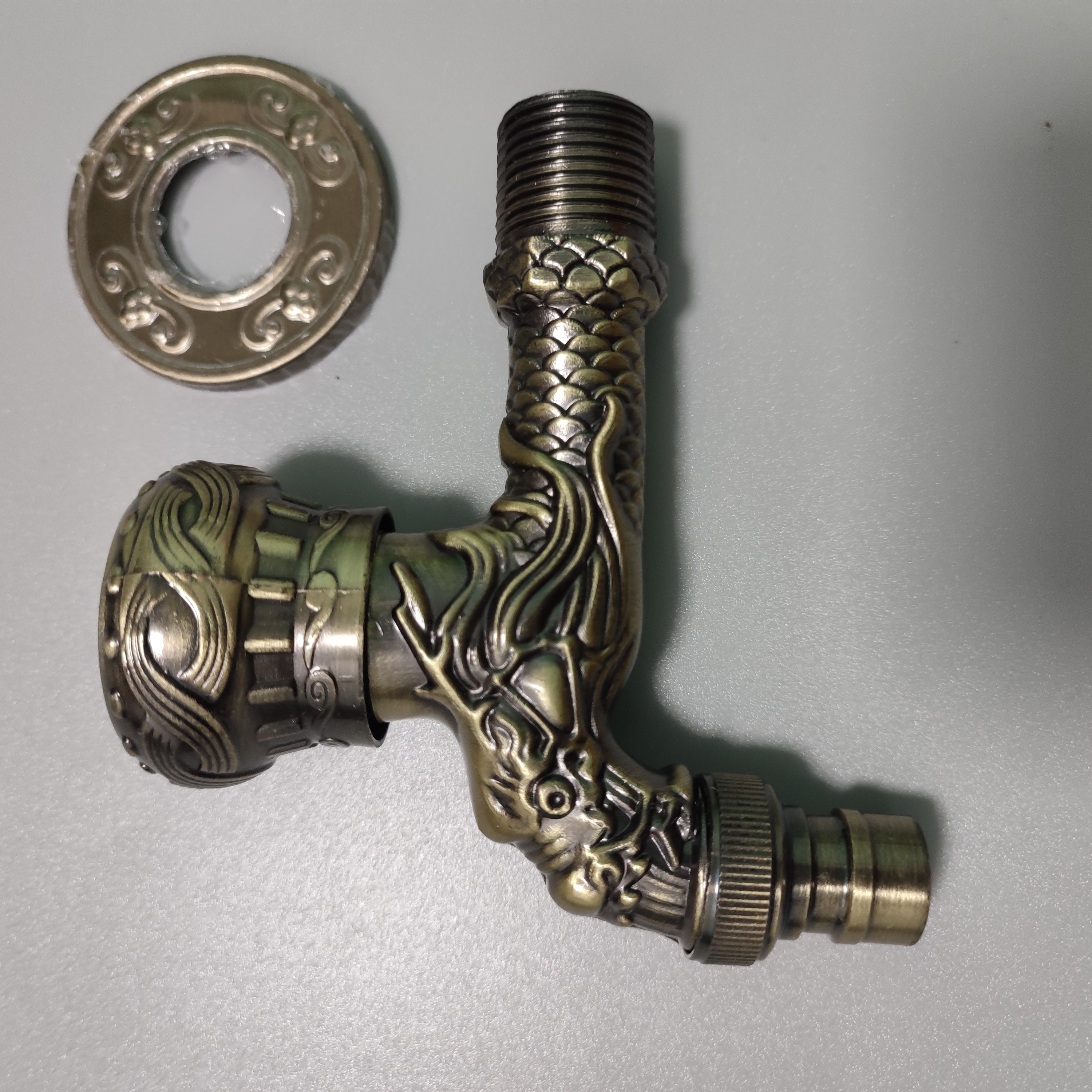 mid-length dragon design basin faucet fast on tap